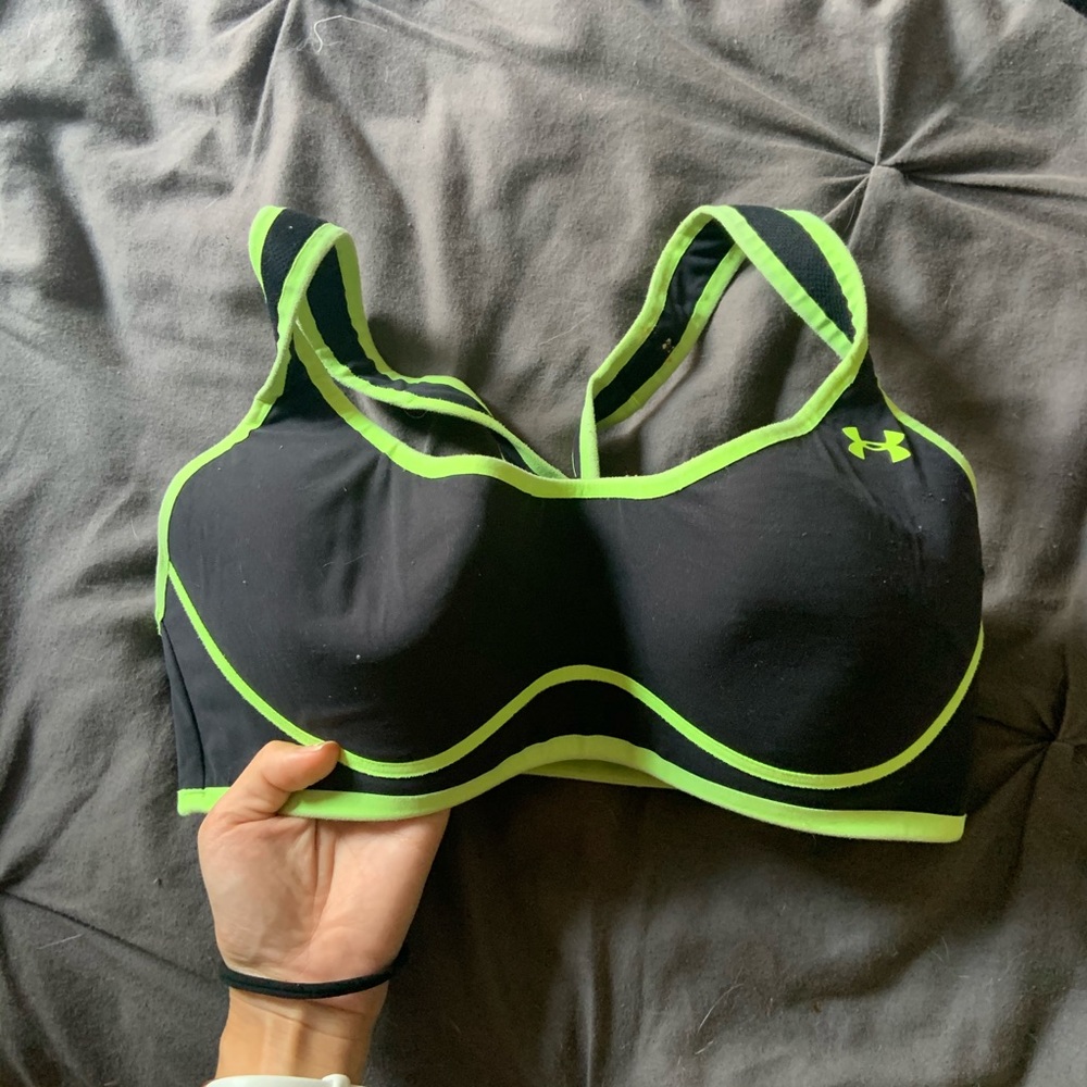 M Under Armour Sports Bra FREE BOGO